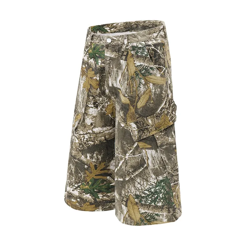 Leaf Print | Big Pocket Camouflage Shorts